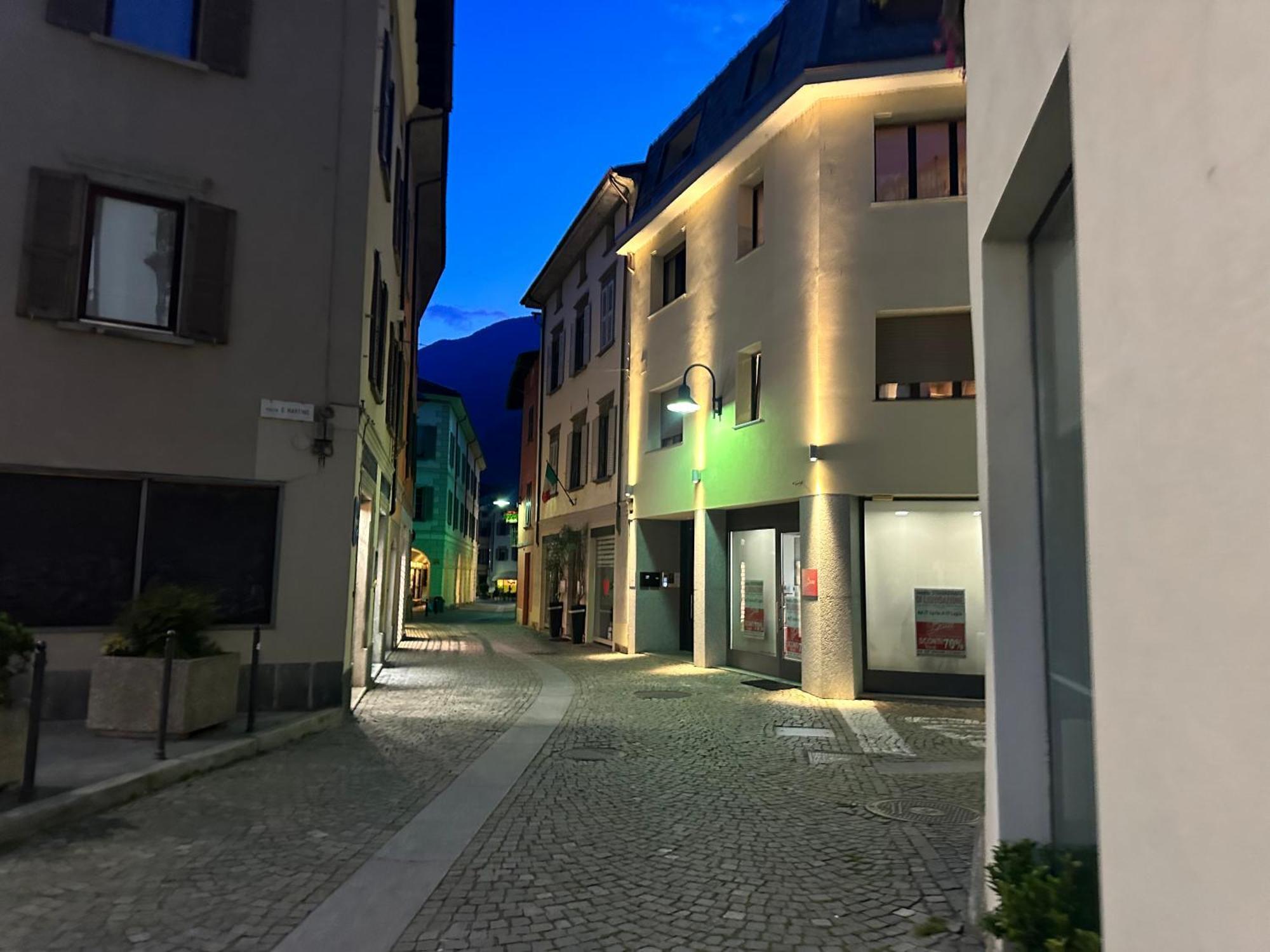 Flat In City Centre Tirano - 10 Minutes From Train Station Exterior photo